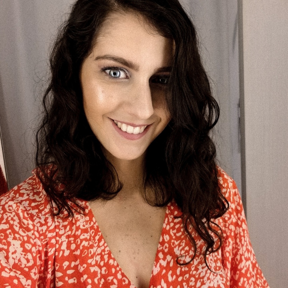 Meet your Posher, Andrea